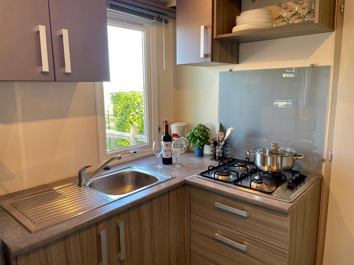 Camping Le Pressoir Petit-Palais-et-Cornemps Εξωτερικό φωτογραφία