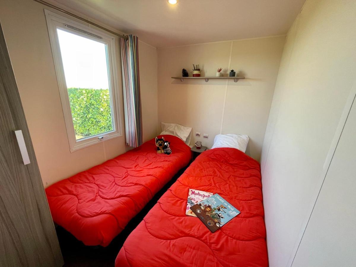 Camping Le Pressoir Petit-Palais-et-Cornemps Εξωτερικό φωτογραφία