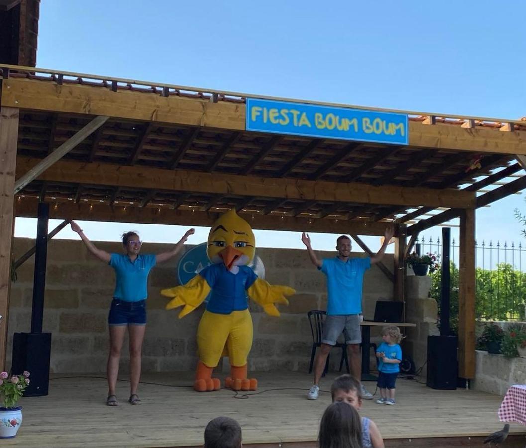 Camping Le Pressoir Petit-Palais-et-Cornemps Εξωτερικό φωτογραφία