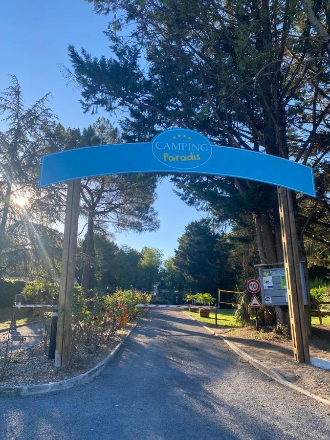 Camping Le Pressoir Petit-Palais-et-Cornemps Εξωτερικό φωτογραφία
