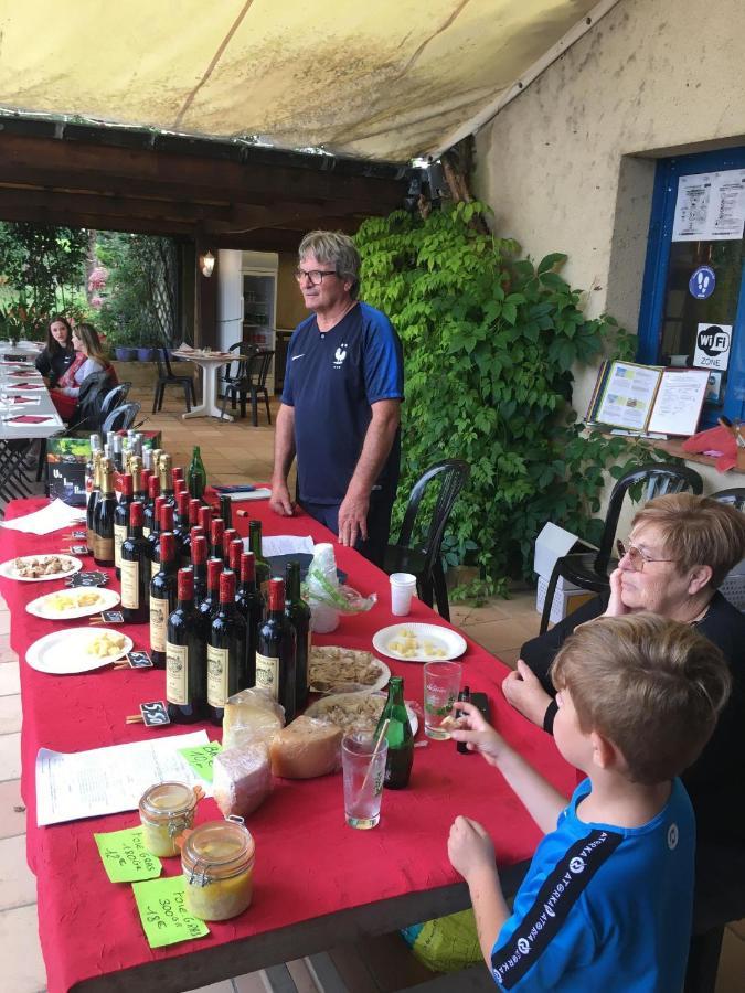 Camping Le Pressoir Petit-Palais-et-Cornemps Εξωτερικό φωτογραφία