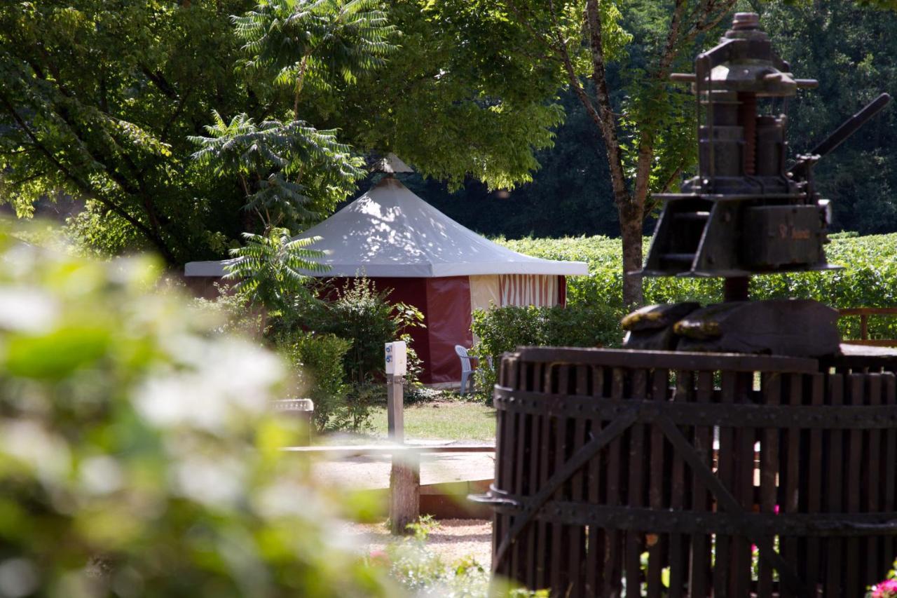 Camping Le Pressoir Petit-Palais-et-Cornemps Εξωτερικό φωτογραφία