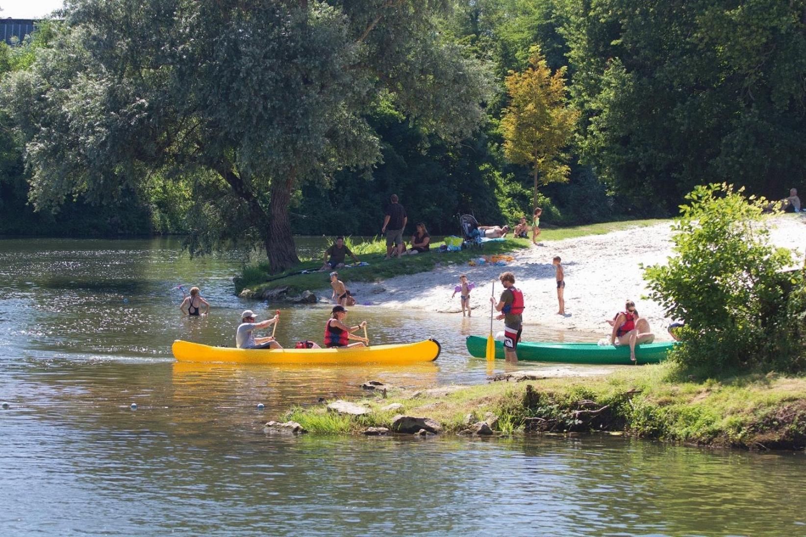 Camping Le Pressoir Petit-Palais-et-Cornemps Εξωτερικό φωτογραφία